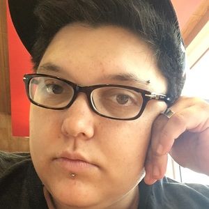 Meet your Posher, Mickey